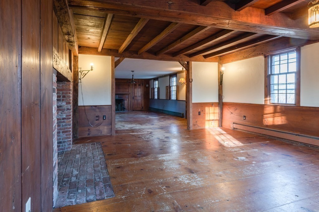 239 South Row Road Townsend, MA 01469 - Photo 5 of 34