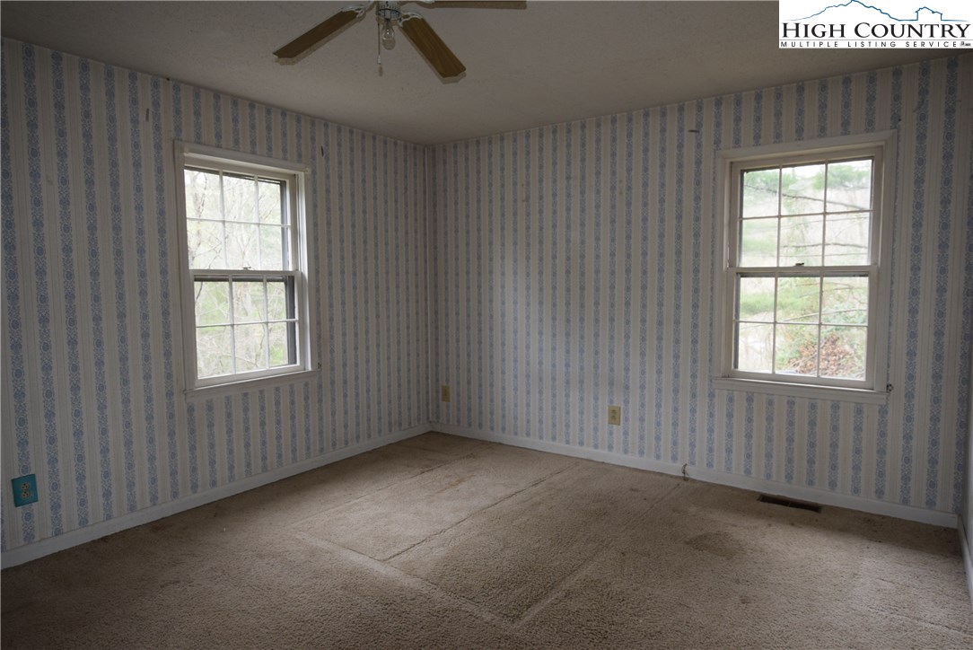 544 Fees Branch Road Lansing, NC 28643 - Photo 12 of 29