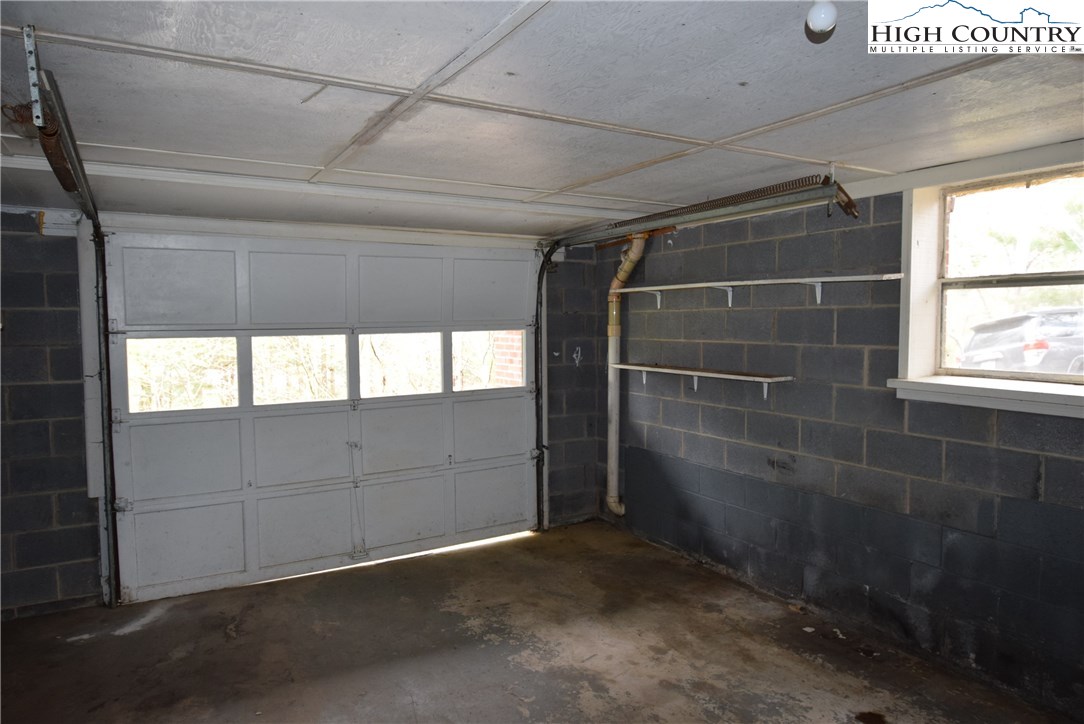 544 Fees Branch Road Lansing, NC 28643 - Photo 15 of 29