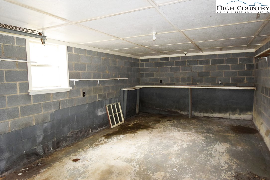 544 Fees Branch Road Lansing, NC 28643 - Photo 16 of 29