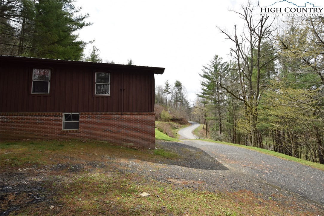 544 Fees Branch Road Lansing, NC 28643 - Photo 23 of 29