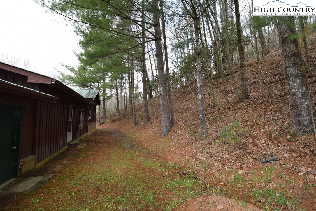 544 Fees Branch Road Lansing, NC 28643 - Photo 24 of 29