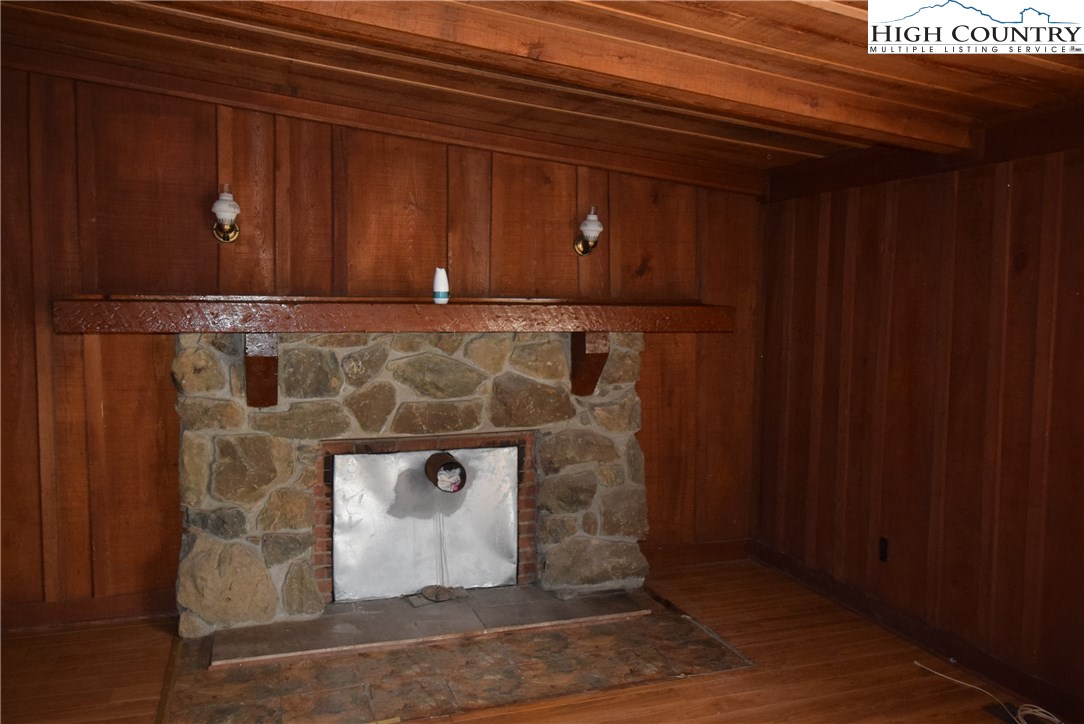 544 Fees Branch Road Lansing, NC 28643 - Photo 6 of 29