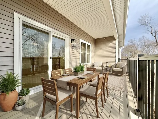 $769,900 | 90 East Central Street, Unit 304, Franklin, MA 02038