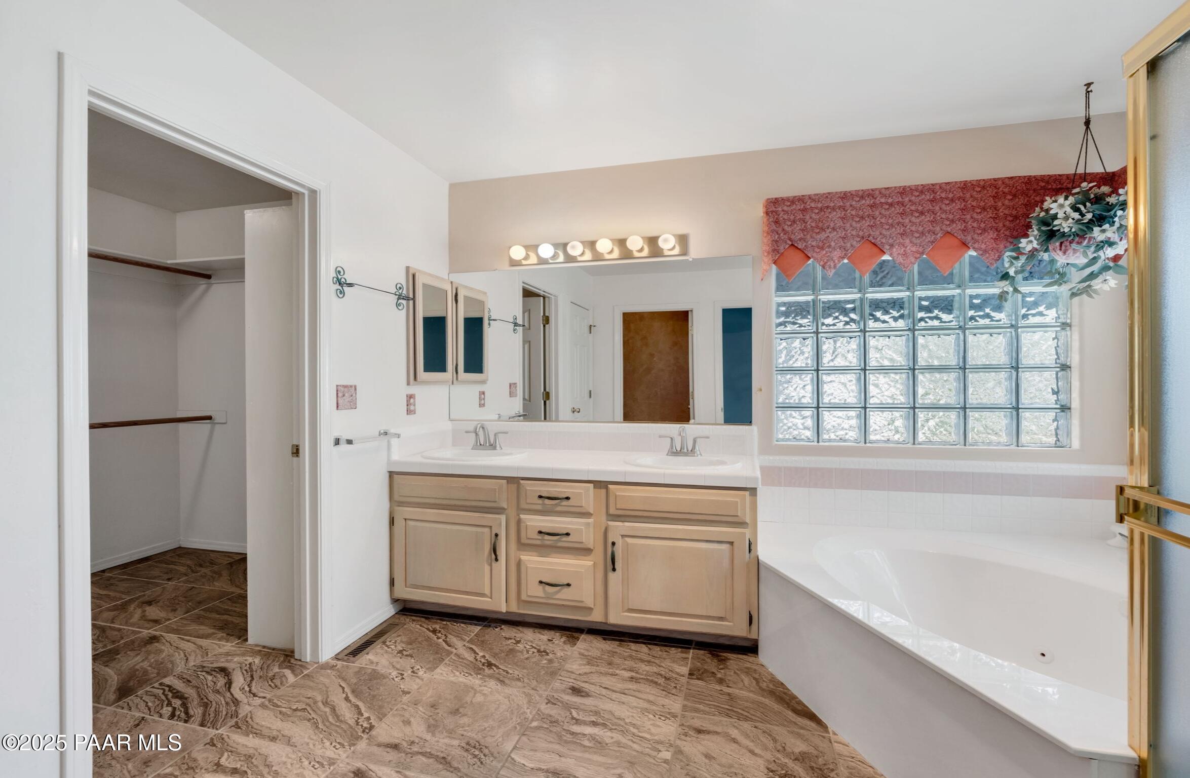 1890 Forest View Prescott, AZ 86305 - Photo 14 of 38 1890 Forest View