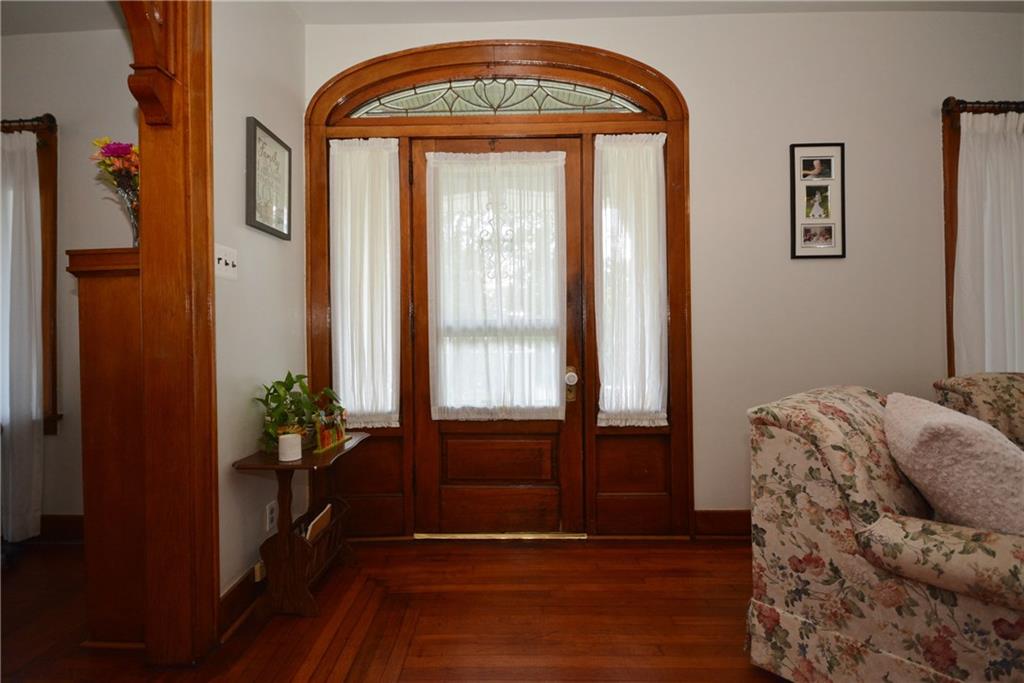 15 Fairview Road Pittsburgh, PA 15221 - Photo 3 of 25