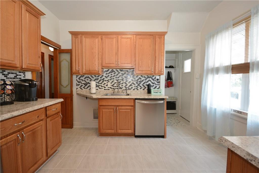 15 Fairview Road Pittsburgh, PA 15221 - Photo 10 of 25