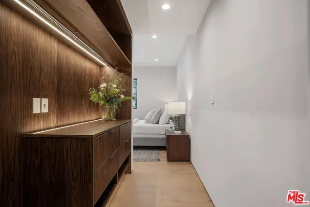 $8,500 | 2354 Riverside Drive, Los Angeles, CA 90039