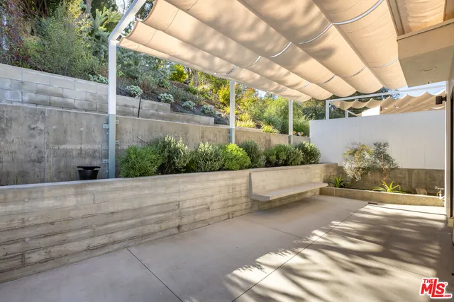 $8,500 | 2354 Riverside Drive, Los Angeles, CA 90039