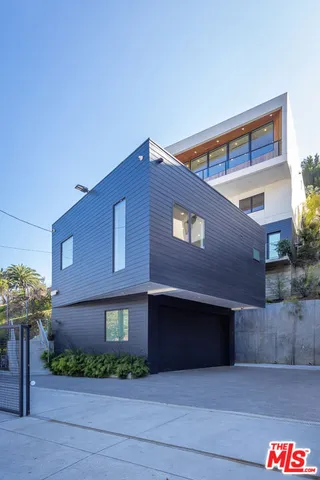 $8,500 | 2354 Riverside Drive, Los Angeles, CA 90039