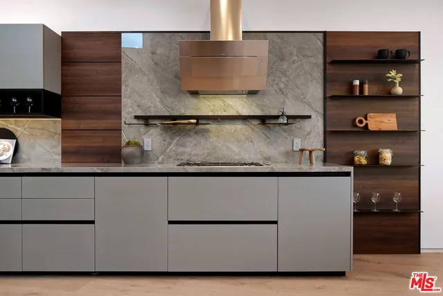 $8,500 | 2354 Riverside Drive, Los Angeles, CA 90039