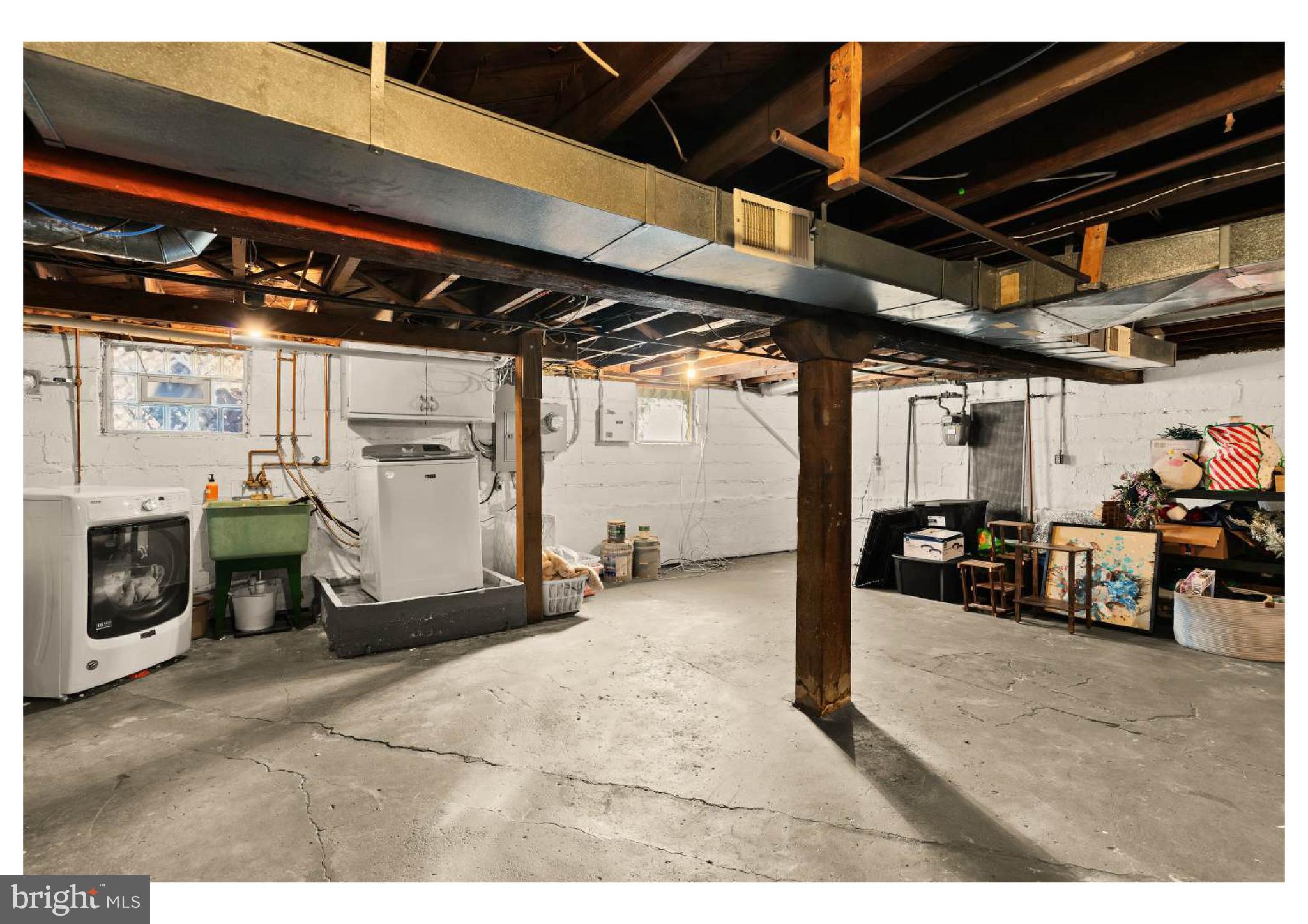 610 St Dunstans Road Baltimore, MD 21212 - Photo 32 of 44 a view of a garage with parked cars