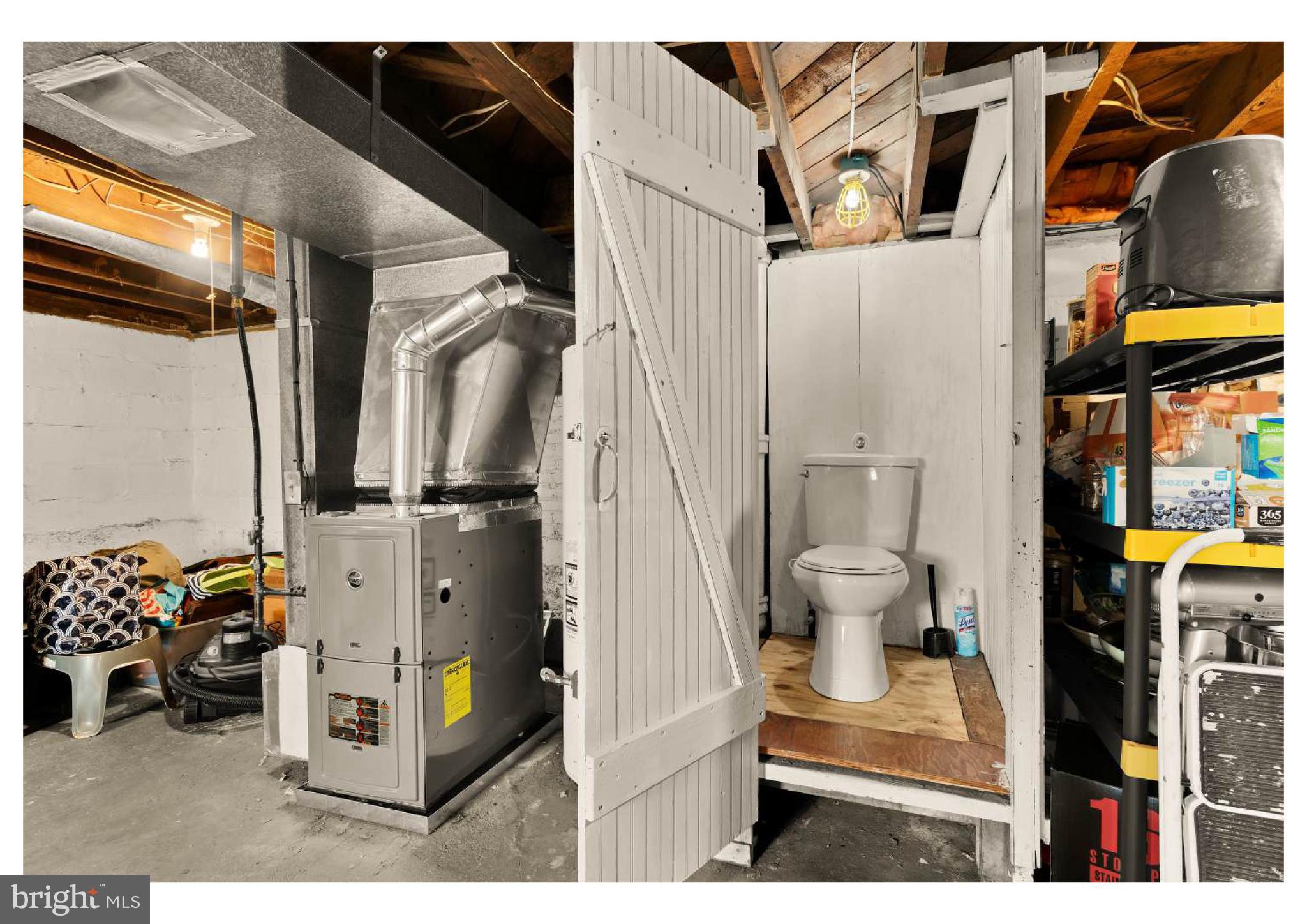 610 St Dunstans Road Baltimore, MD 21212 - Photo 35 of 44 a view of walk in closet