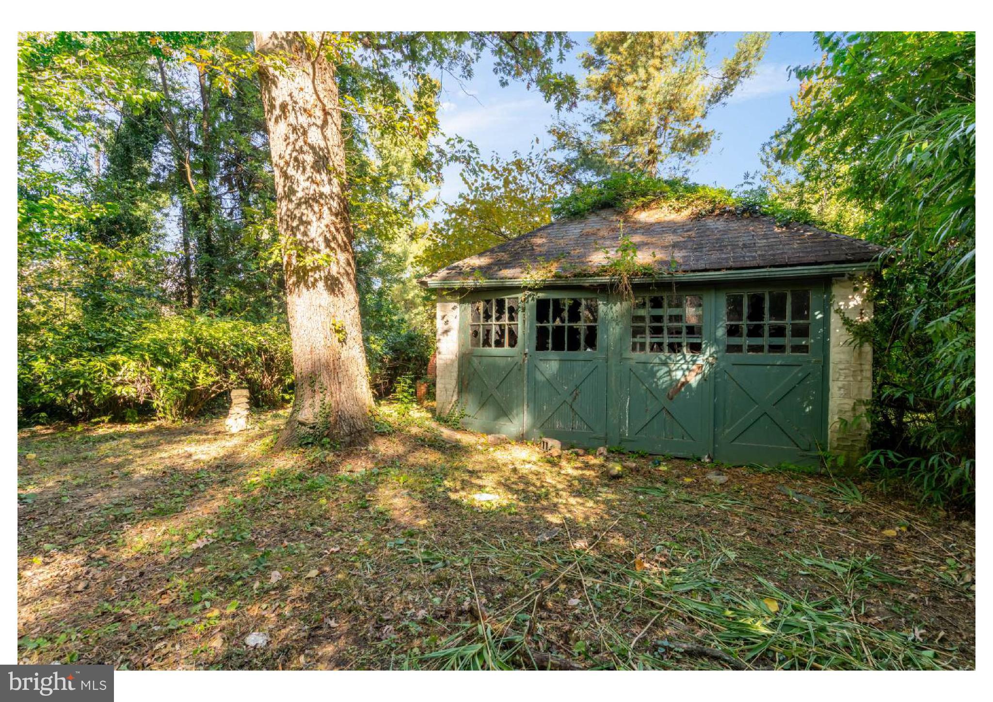 610 St Dunstans Road Baltimore, MD 21212 - Photo 41 of 44 an aerial view of a house