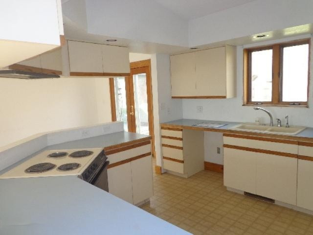 263-418167 kitchen