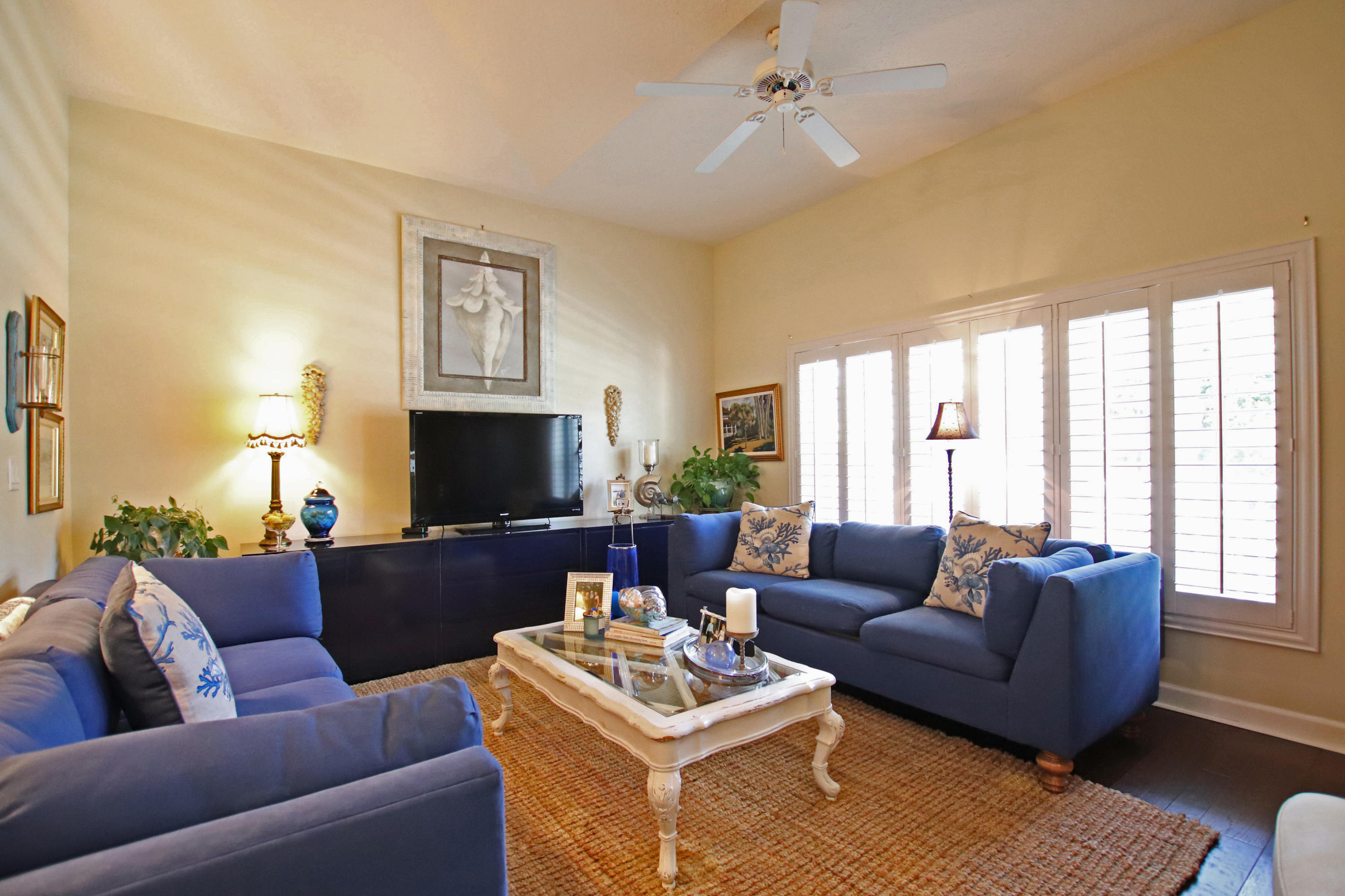 19017 Southeast Loxahatchee River Road Jupiter, FL 33458 - Photo 5 of 22 Living Room IMG_6414
