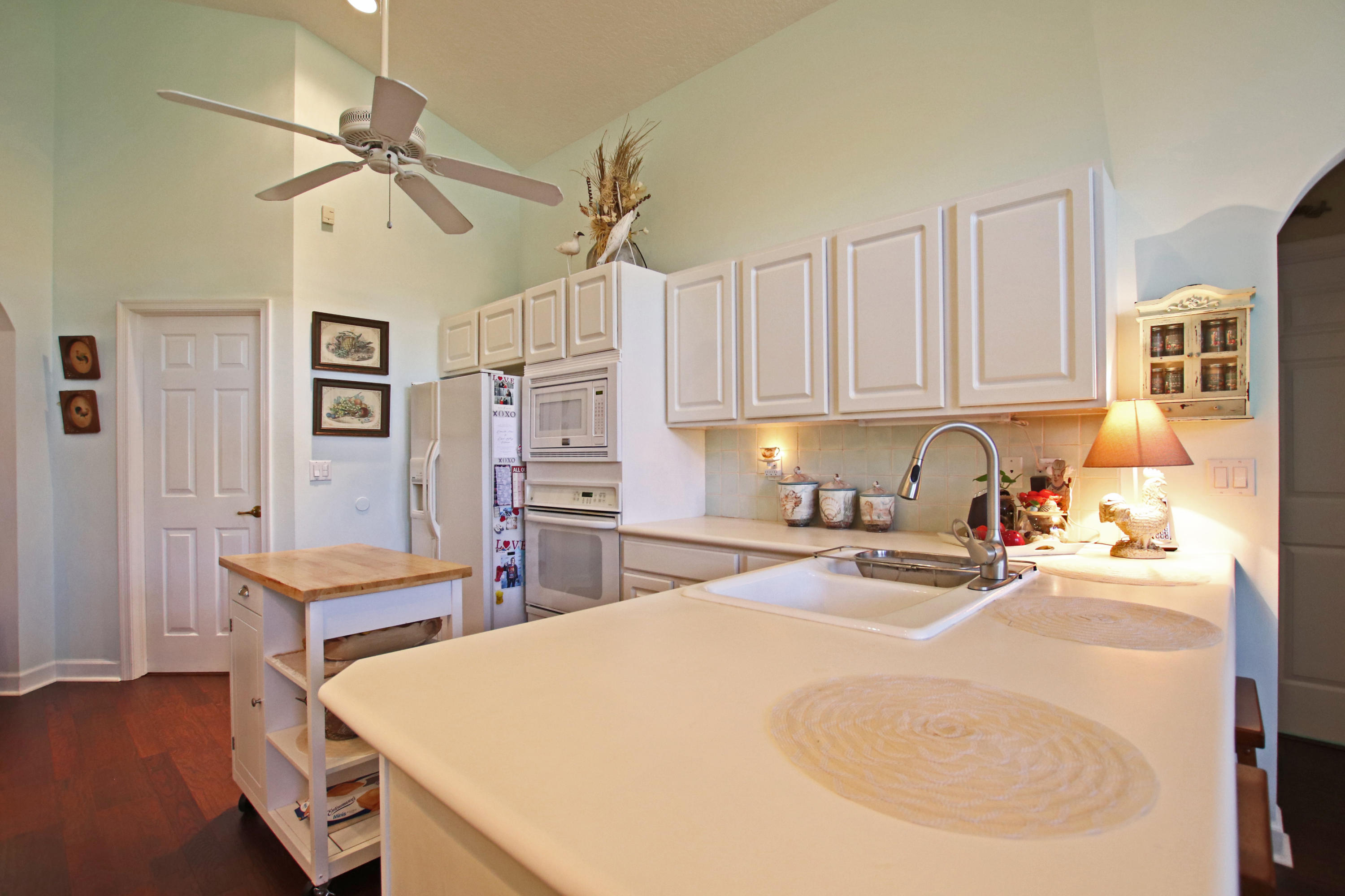 19017 Southeast Loxahatchee River Road Jupiter, FL 33458 - Photo 9 of 22 Kitchen IMG_6398