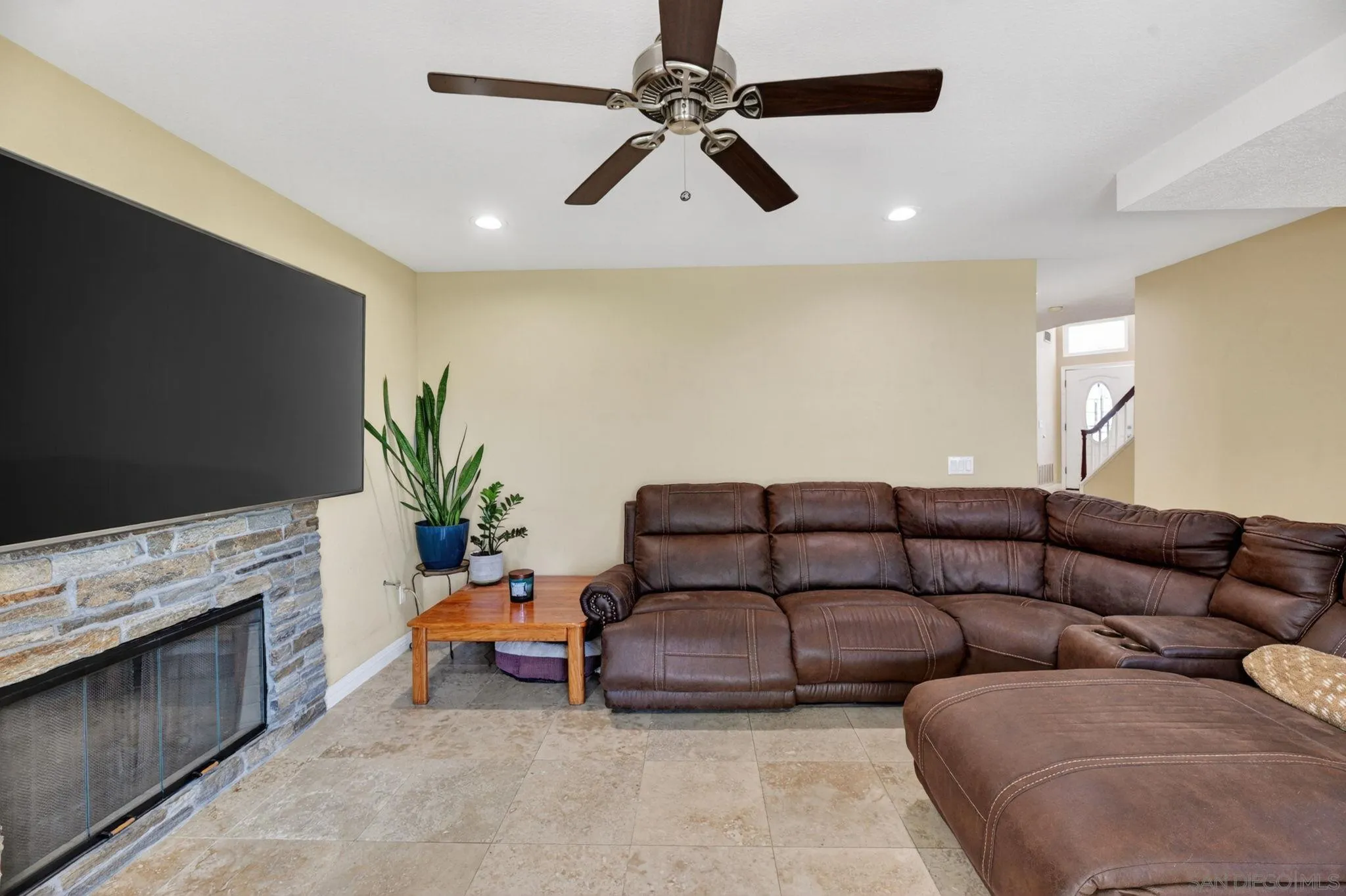 5025 Viewridge Way Oceanside, CA 92056 - Photo 22 of 59