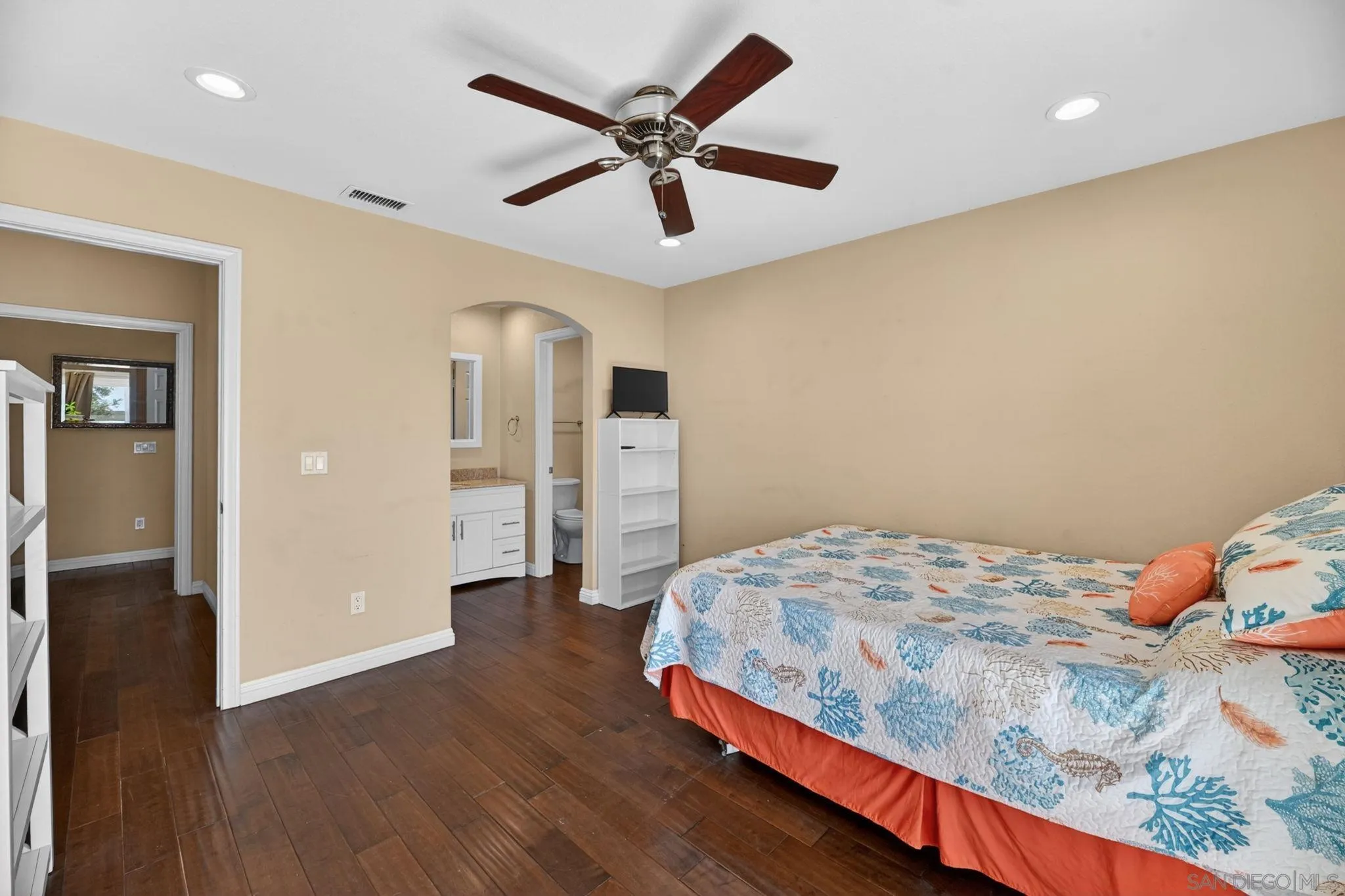 5025 Viewridge Way Oceanside, CA 92056 - Photo 30 of 59