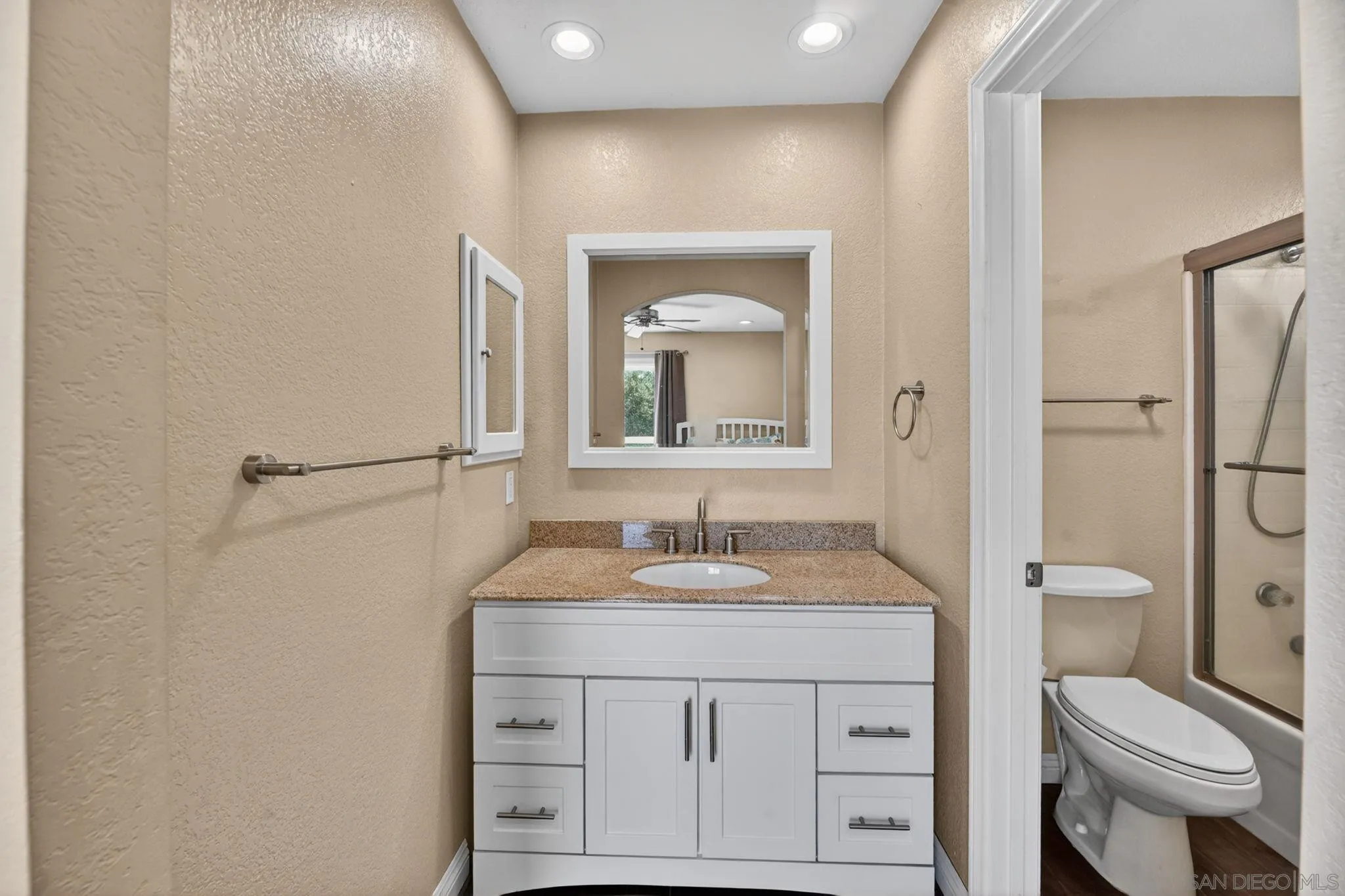 5025 Viewridge Way Oceanside, CA 92056 - Photo 31 of 59