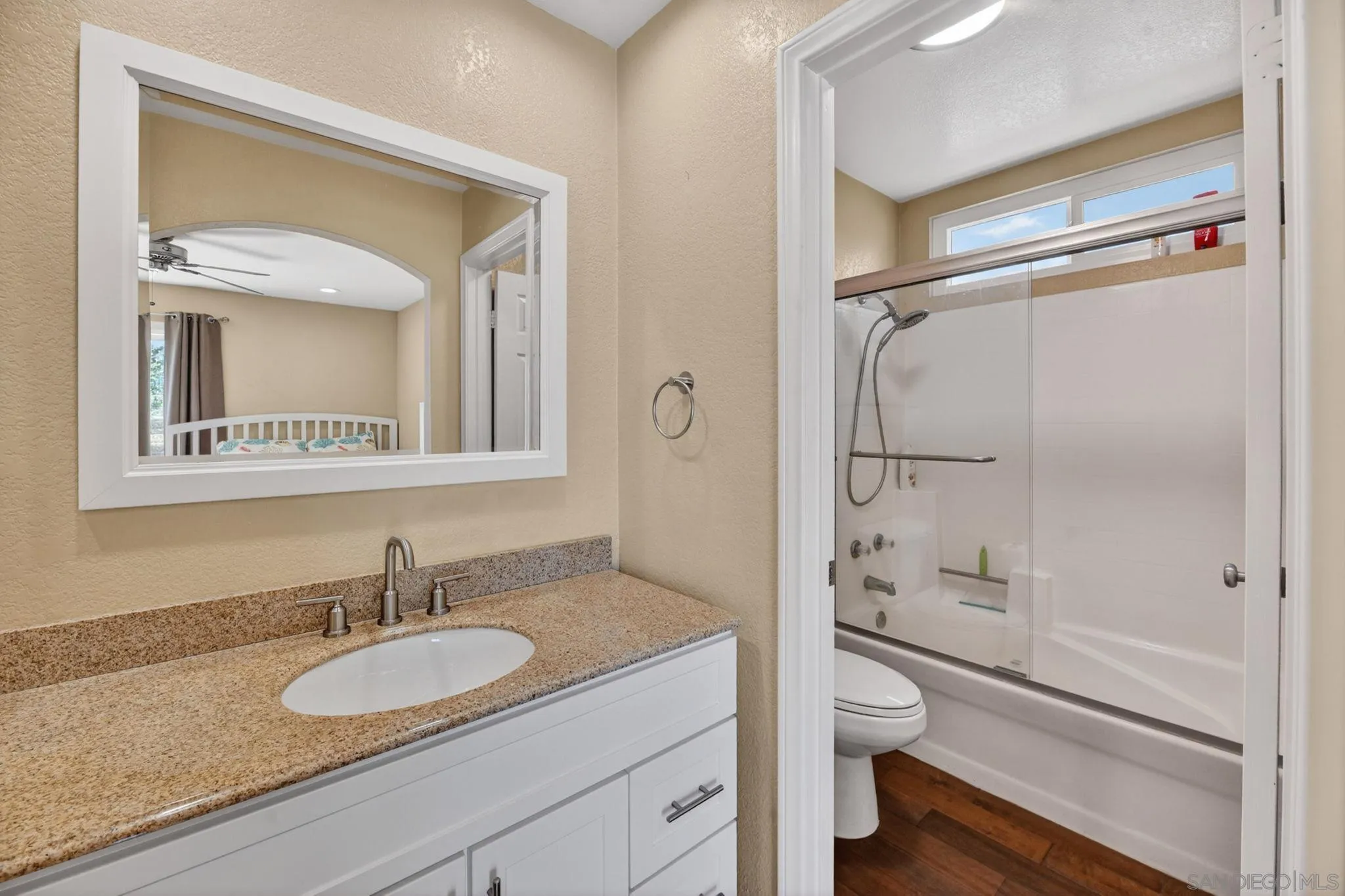 5025 Viewridge Way Oceanside, CA 92056 - Photo 32 of 59
