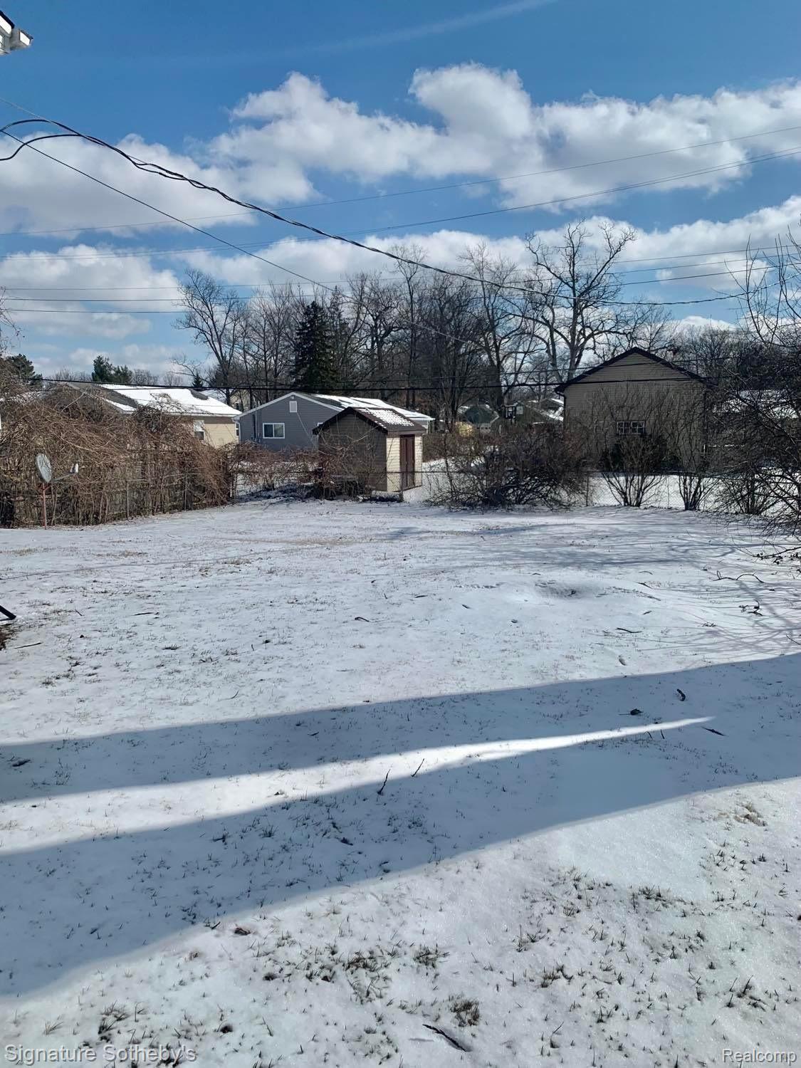 4005 Elmhurst Road Waterford, MI 48328 - Photo 15 of 15 275113366_629957788391625_4306411201263977492_n.jpg