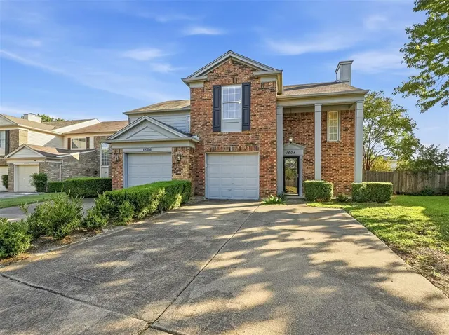 $252,500 | 1504 Creek Bank Lane, Arlington, TX 76014