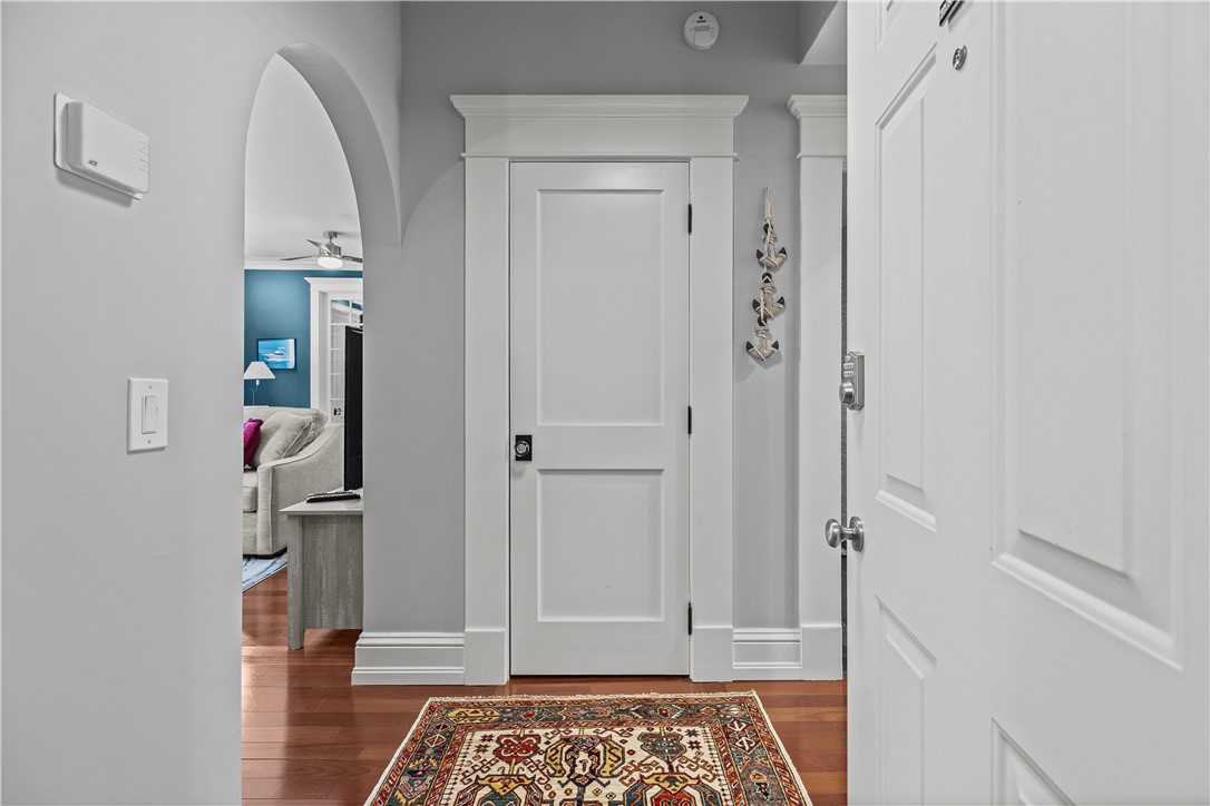 75 Pelham Street, Unit B Newport, RI 02840 - Photo 4 of 45