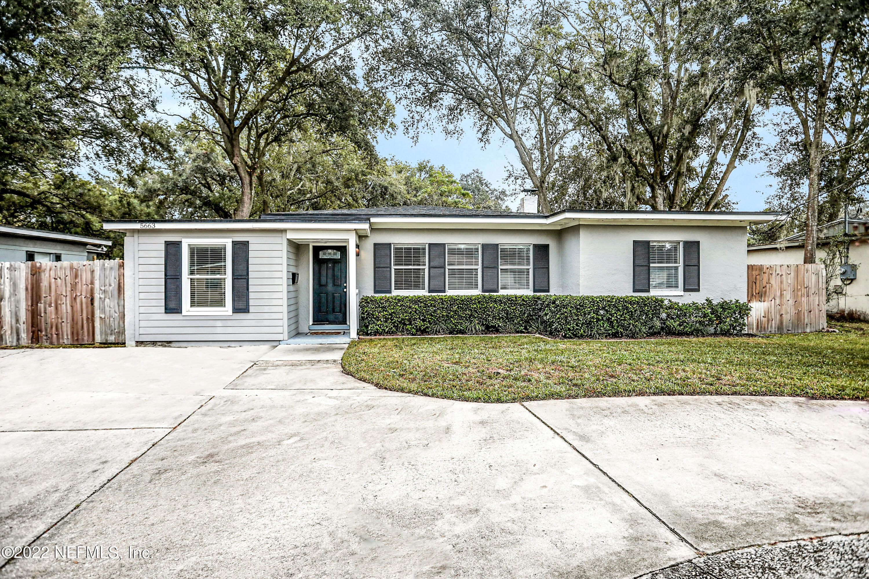 5663 Graywood Road Jacksonville, FL 32207 - Photo 2 of 30 5663 Graywood Rd.