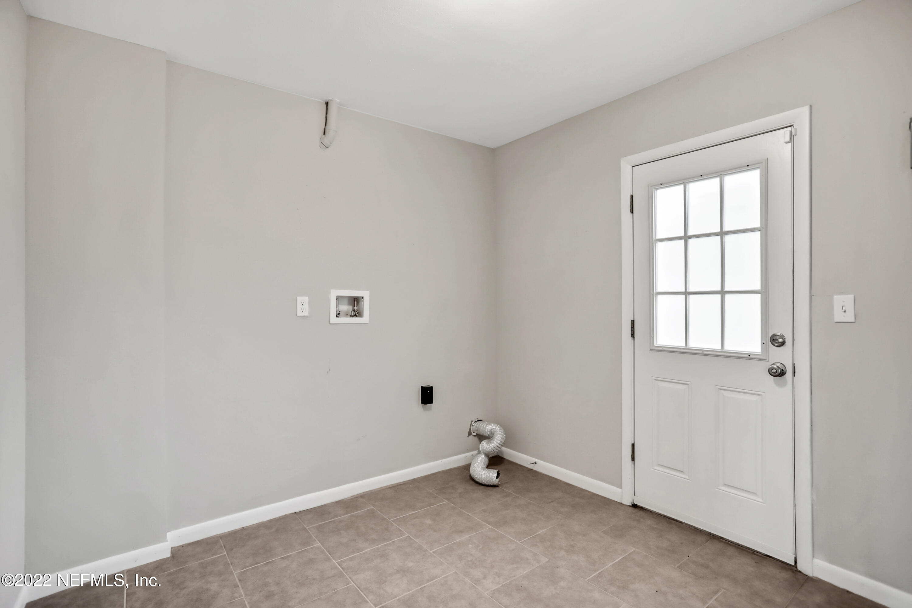 5663 Graywood Road Jacksonville, FL 32207 - Photo 24 of 30 LJ9A1750