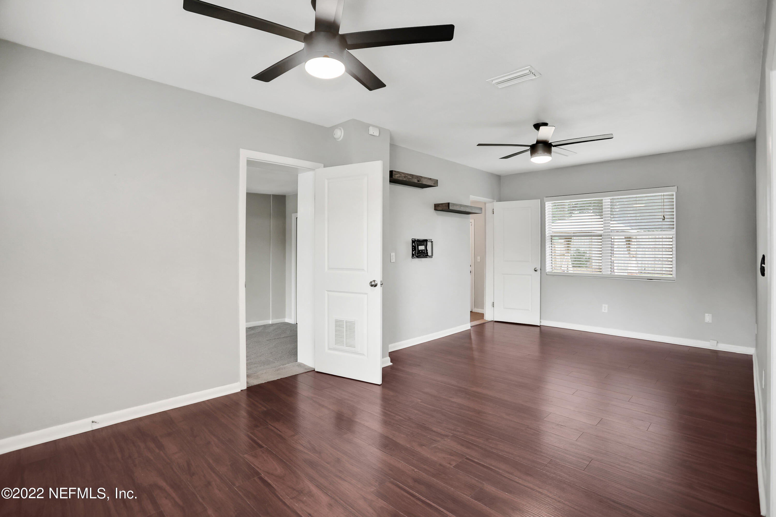 5663 Graywood Road Jacksonville, FL 32207 - Photo 8 of 30 LJ9A1758