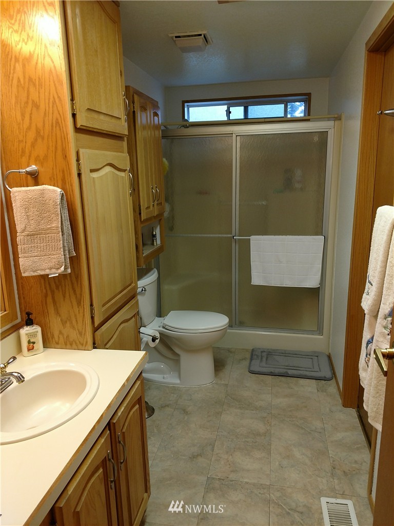 5120 185th Avenue Southwest Rochester, WA 98579 - Photo 14 of 23
