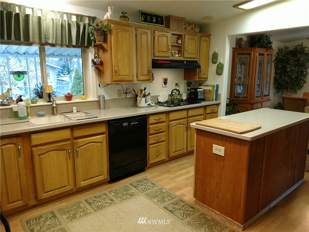 5120 185th Avenue Southwest Rochester, WA 98579 - Photo 6 of 23
