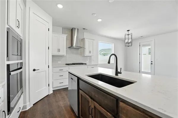 $368,185 | 1580 North 163rd Street, Basehor, KS 66007