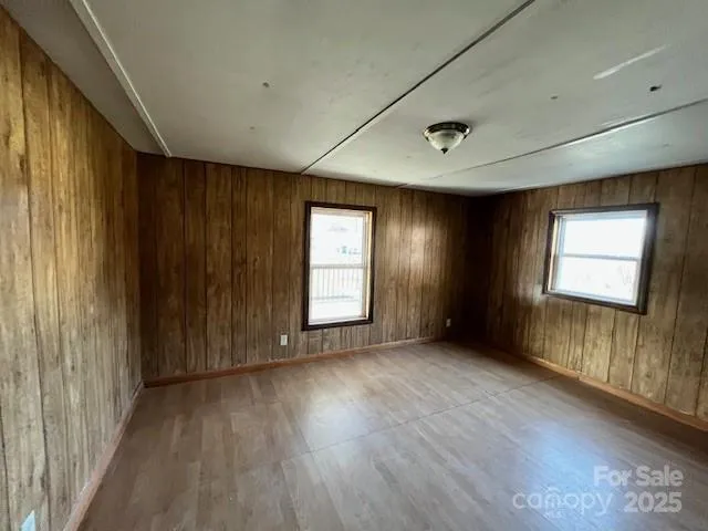 $214,900 | 97 Oakland Drive, Burnsville, NC 28714