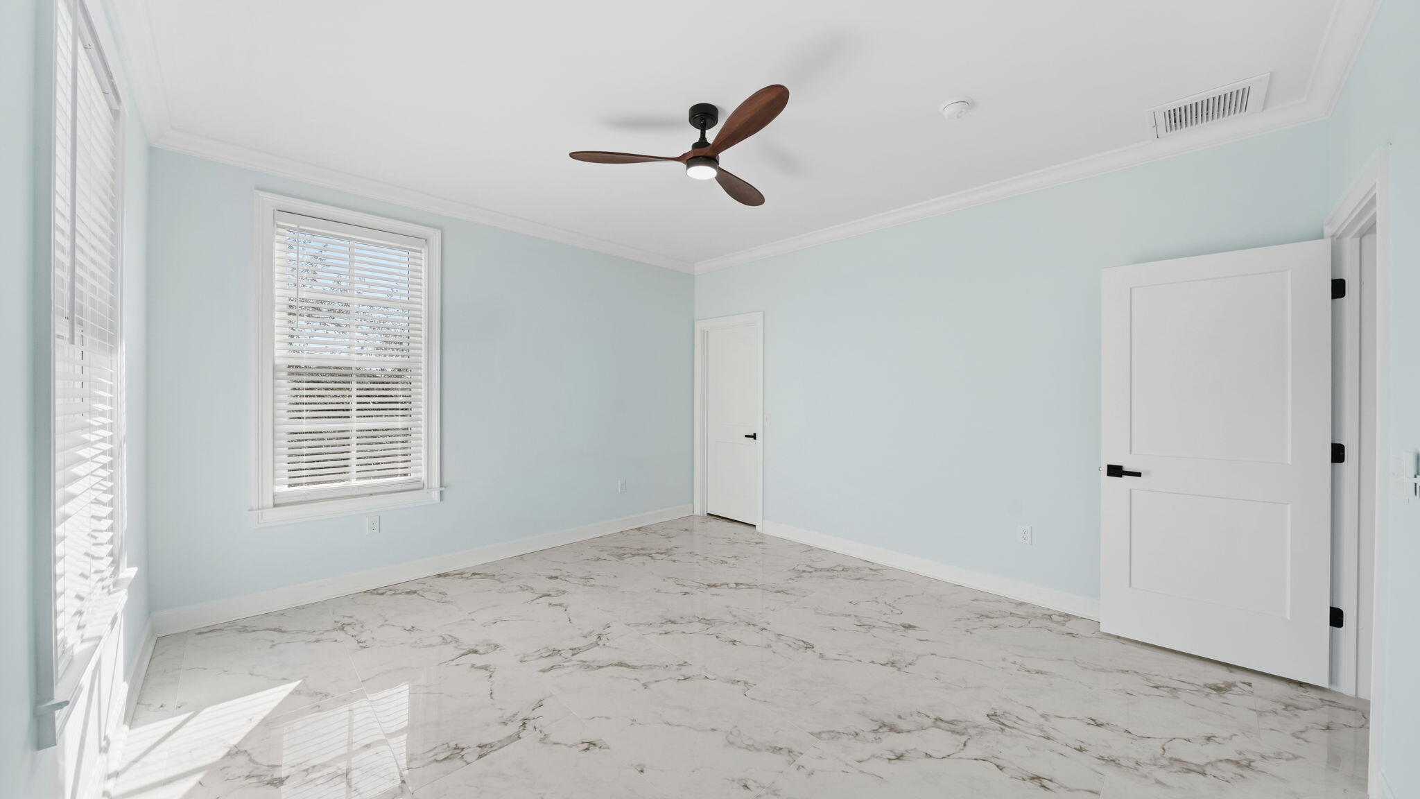 165 Staggerbush Street Freeport, FL 32439 - Photo 42 of 68 a view of empty room with ceiling fan