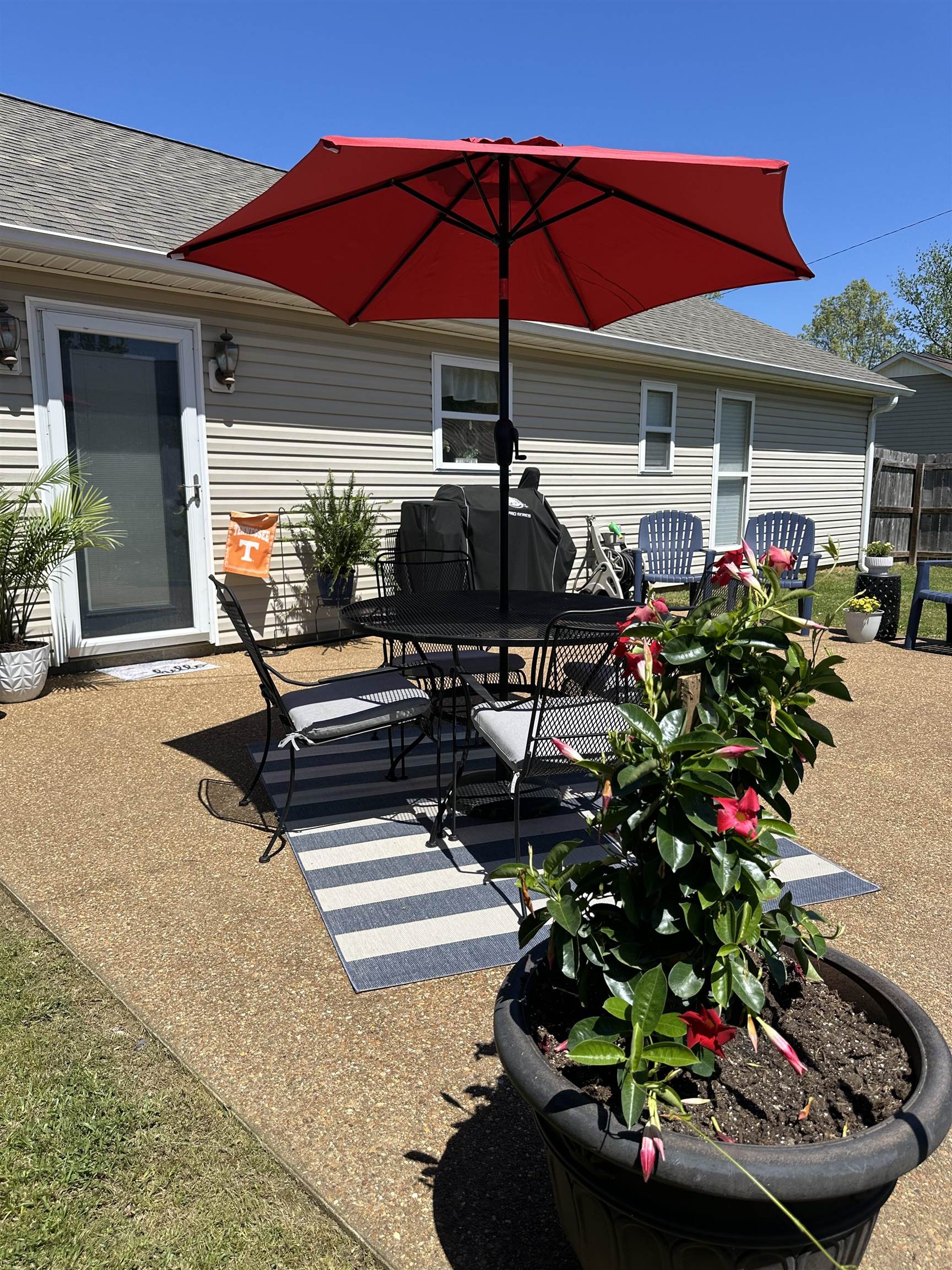 228 Edgewood Drive Adamsville, TN 38310 - Photo 7 of 37 View of patio / terrace with fence