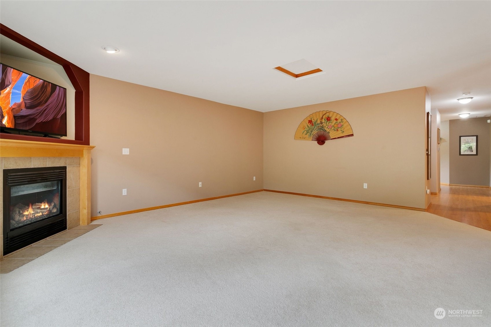 6619 Southeast 2nd Place Renton, WA 98059 - Photo 4 of 34 Gallery Image 4