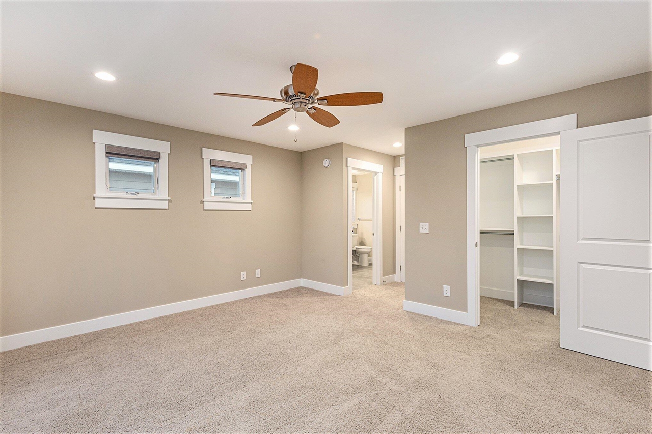 920 West Savidge Street, Unit 2 Spring Lake, MI 49456 - Photo 15 of 37