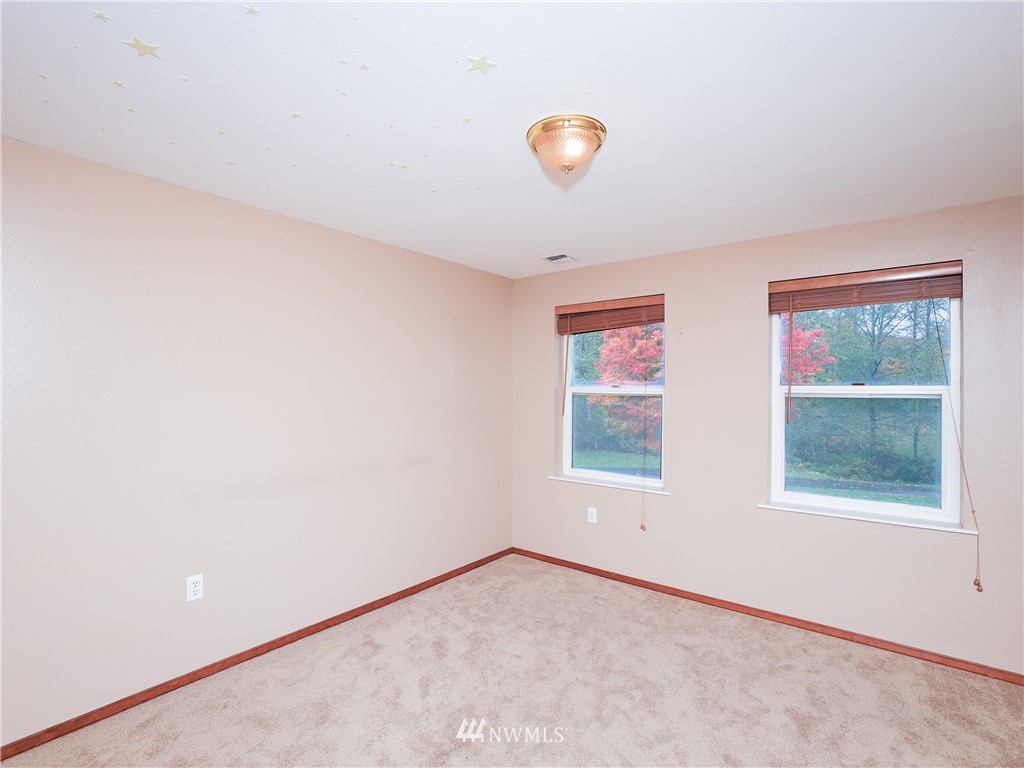 12702 Wagner Road Monroe, WA 98272 - Photo 22 of 23 an empty room with windows