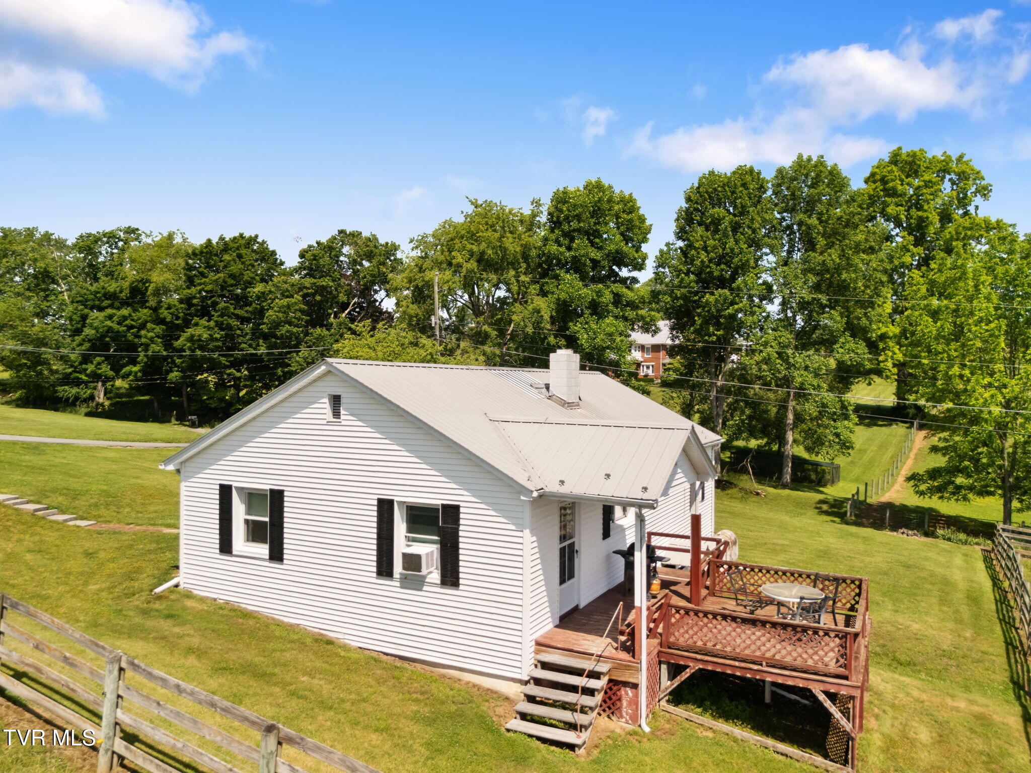 38245 Loves Mill Road Chilhowie, VA 24319 - Photo 5 of 30 2-web-or-mls-38244-loves-mill-rd