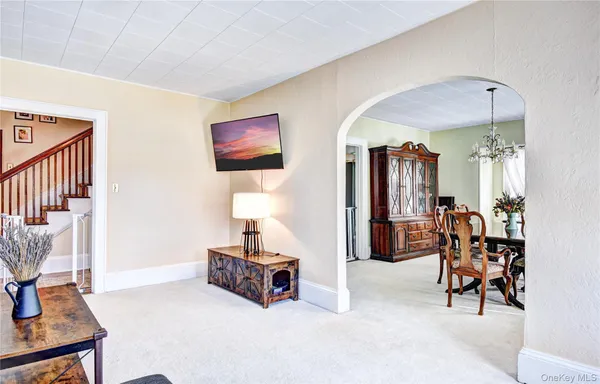 $619,000 | 99 South Main Street, Florida, NY 10921