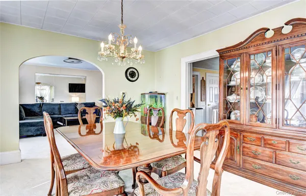 $619,000 | 99 South Main Street, Florida, NY 10921