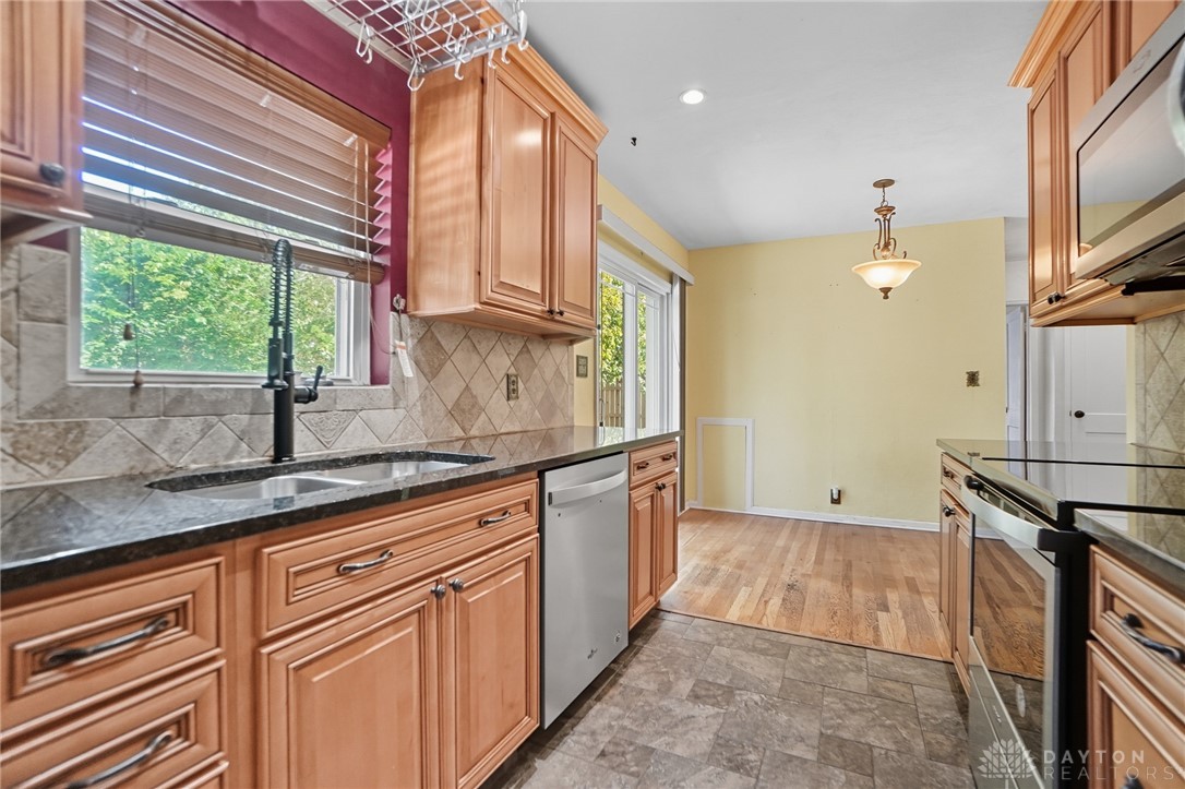 229 South Bromfield Road Kettering, OH 45429 - Photo 19 of 57