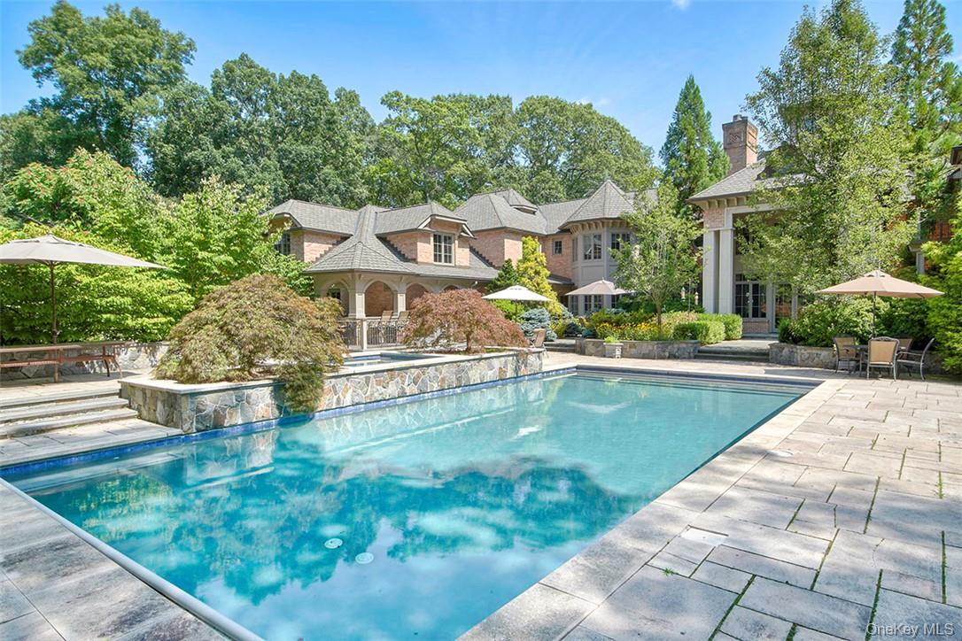 301 Whippoorwill Road Chappaqua, NY 10514 - Photo 1 of 19
