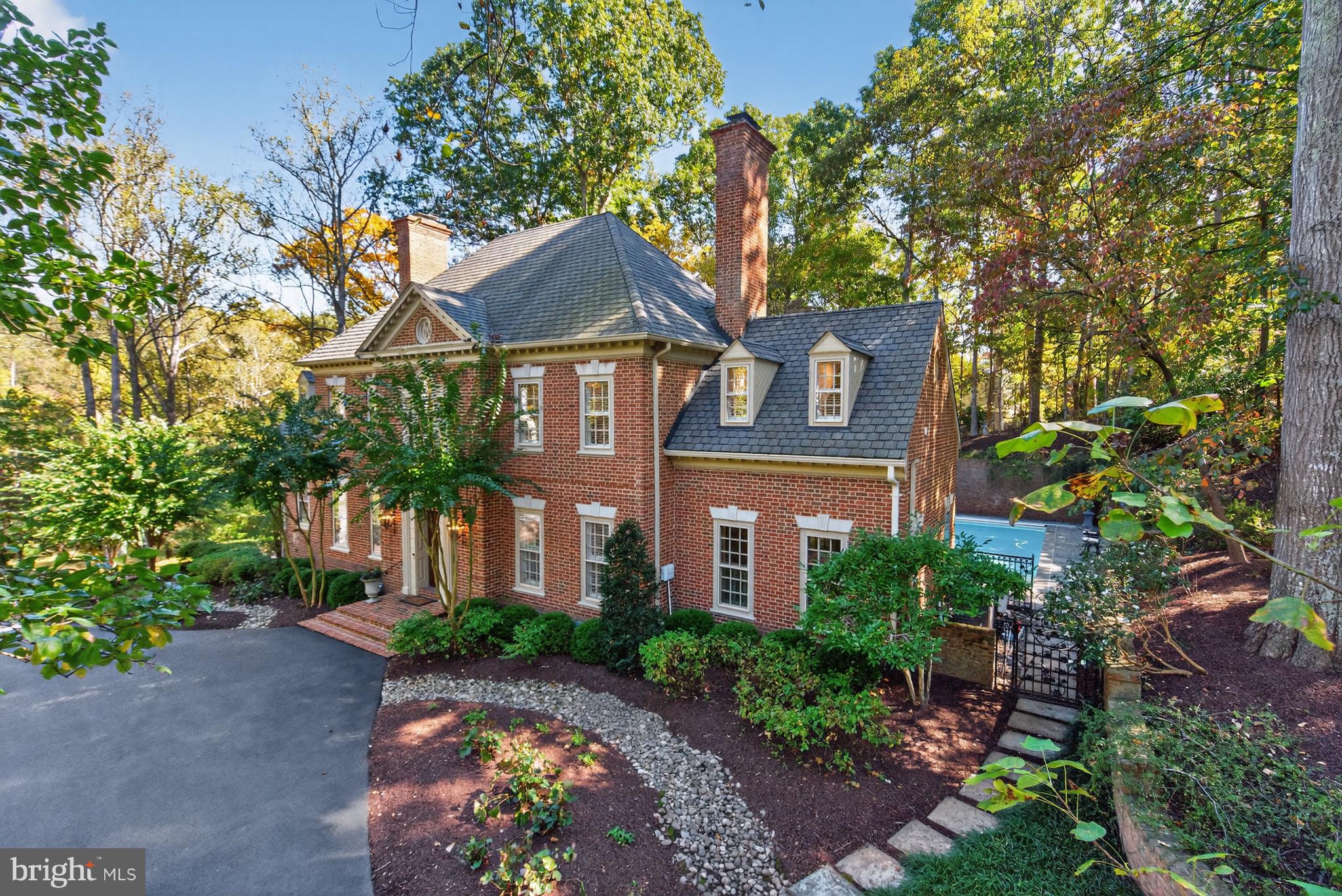 921 Towlston Road McLean, VA 22102 - Photo 2 of 42 Front Exterior