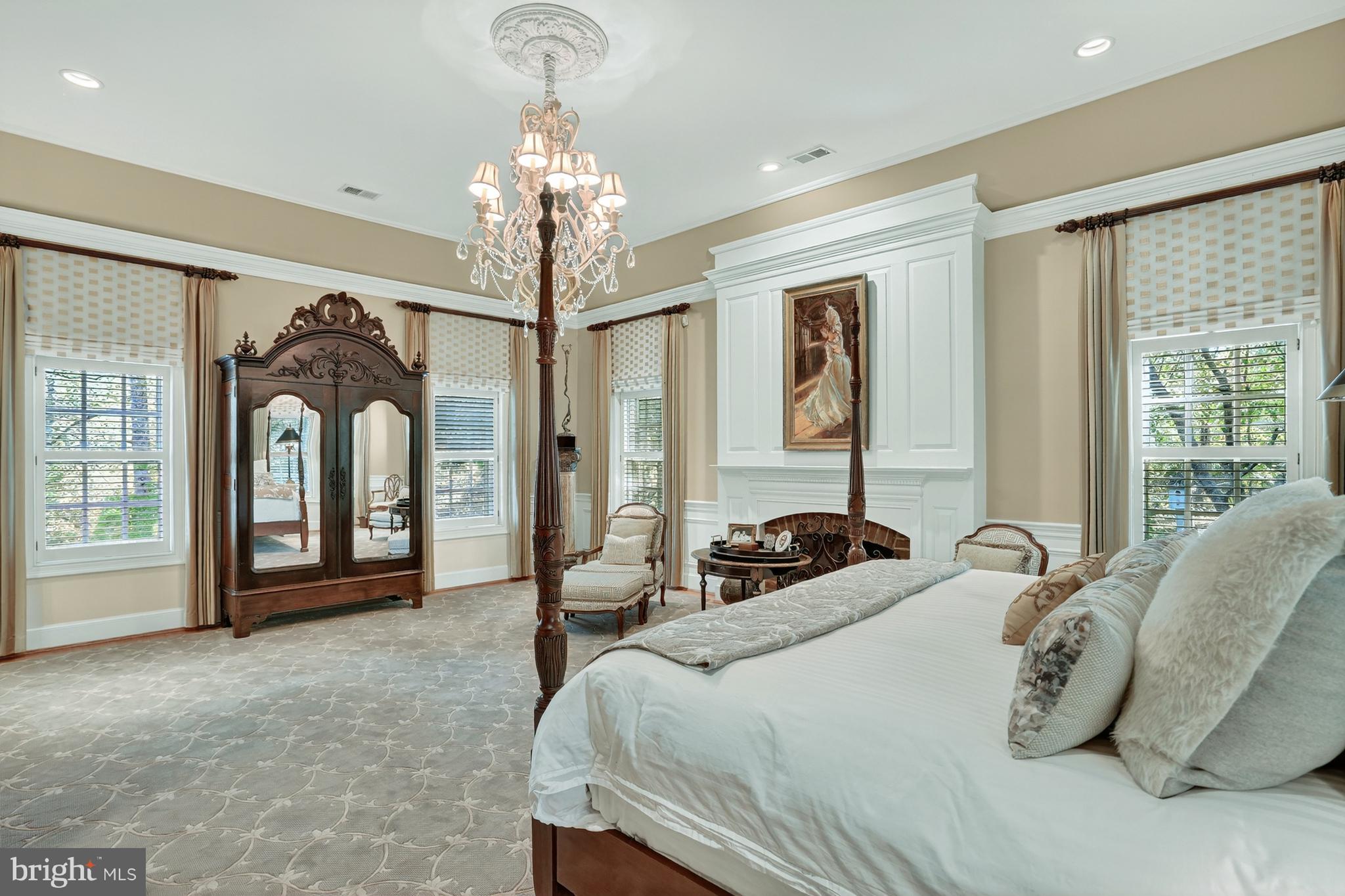 921 Towlston Road McLean, VA 22102 - Photo 22 of 42 Owner's Suite