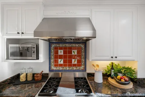 $1,745,000 | 685 Corbett Avenue, San Francisco, CA 94114