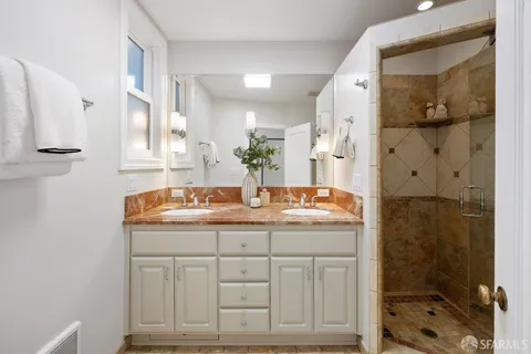 $1,745,000 | 685 Corbett Avenue, San Francisco, CA 94114