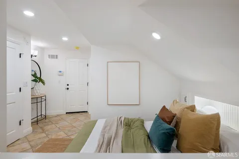 $1,745,000 | 685 Corbett Avenue, San Francisco, CA 94114